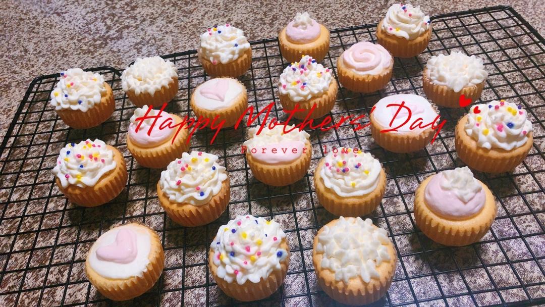 迷你奶油杯蛋糕