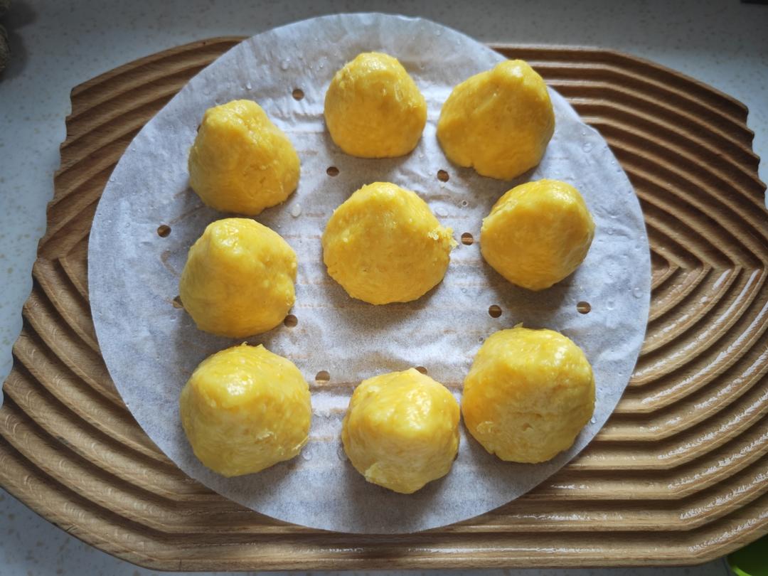 纯玉米面窝窝头(烫面.不发酵)