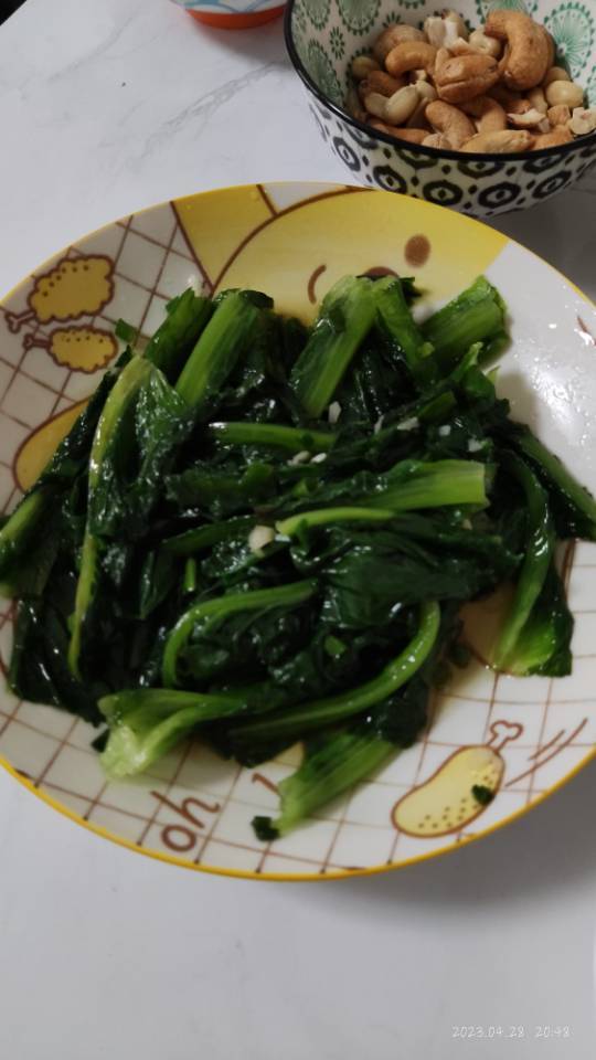 变废为宝～凉拌莴笋叶