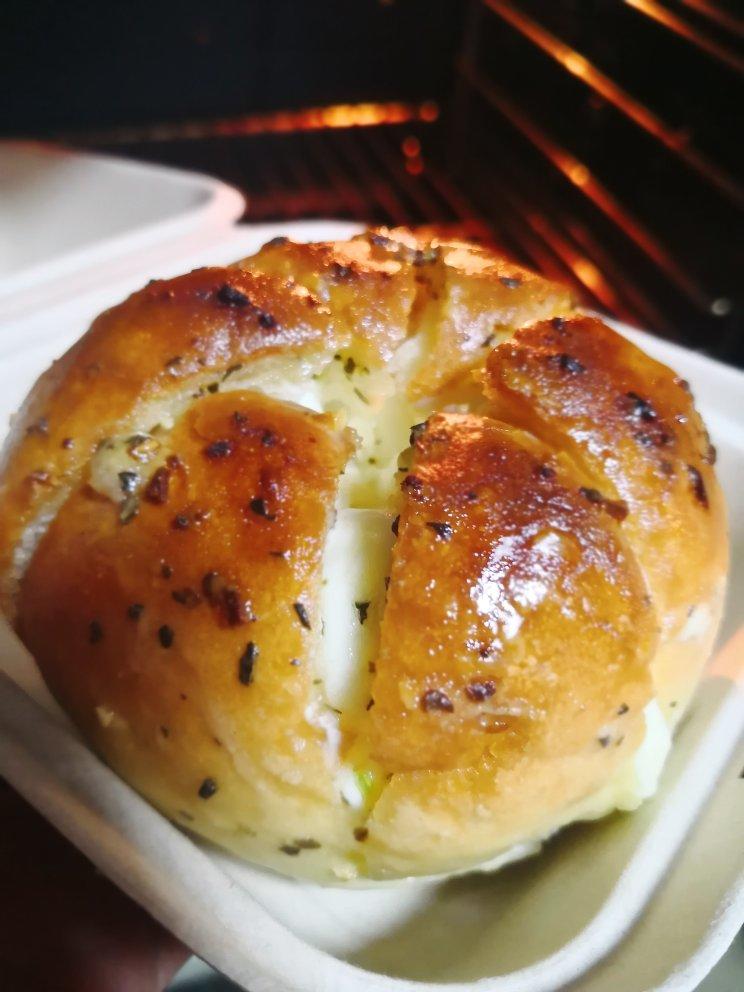 网红大蒜乳酪面包