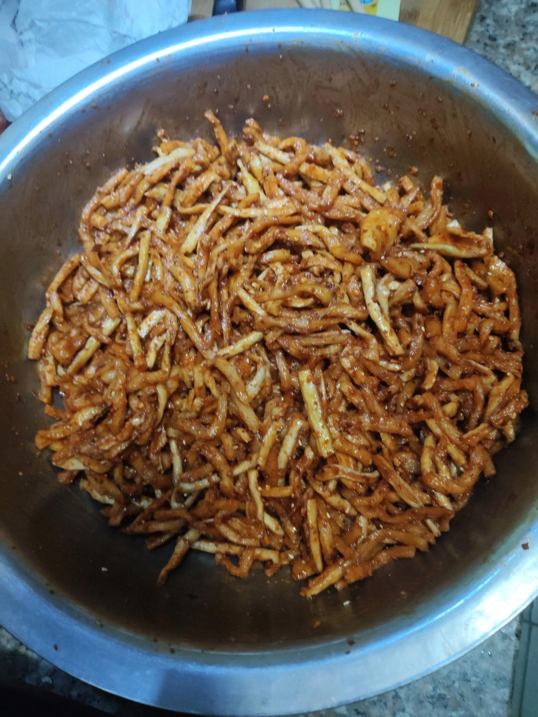 四川风味麻辣萝卜干