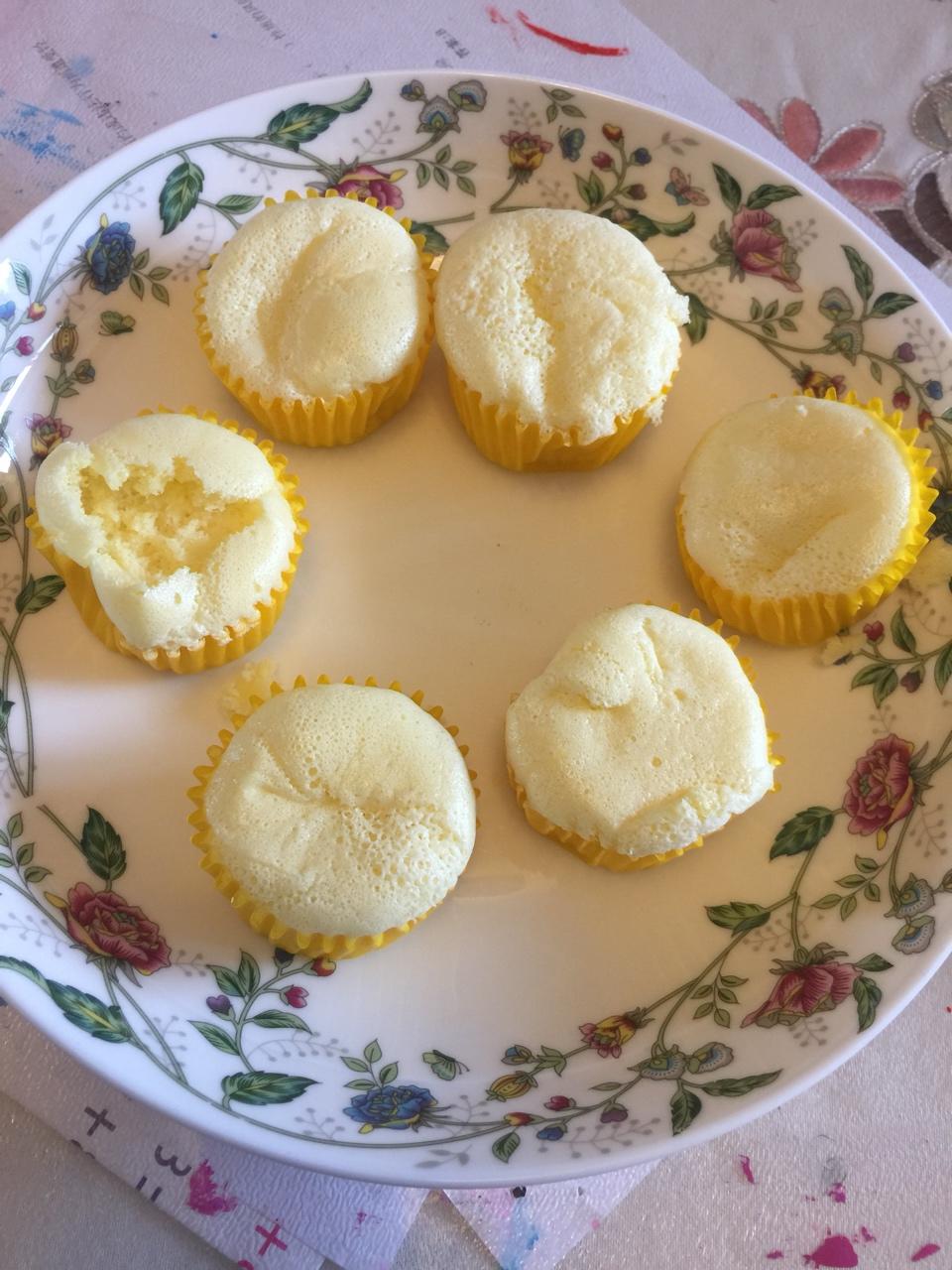 蓝莓戚风小蛋糕