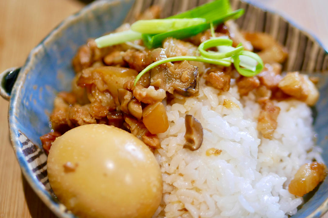 好吃到停不下来的卤肉饭