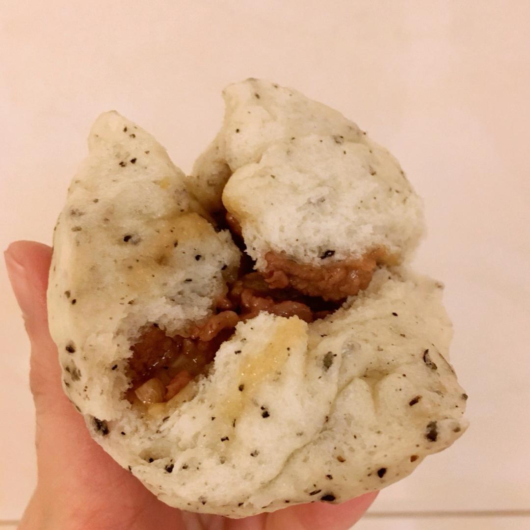叉烧包（附捏包子视频）
