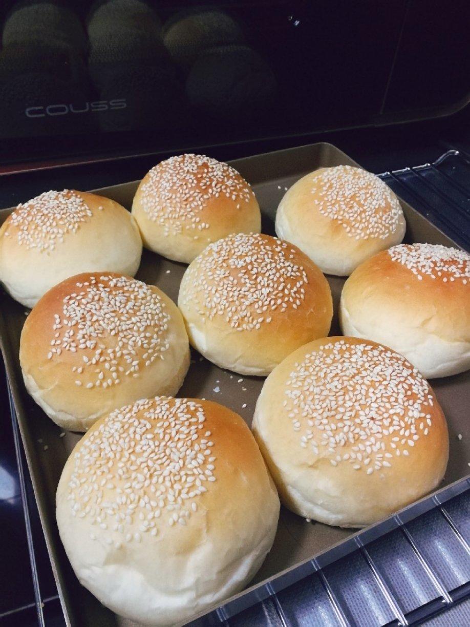 rain的mum做的柔软的汉堡胚