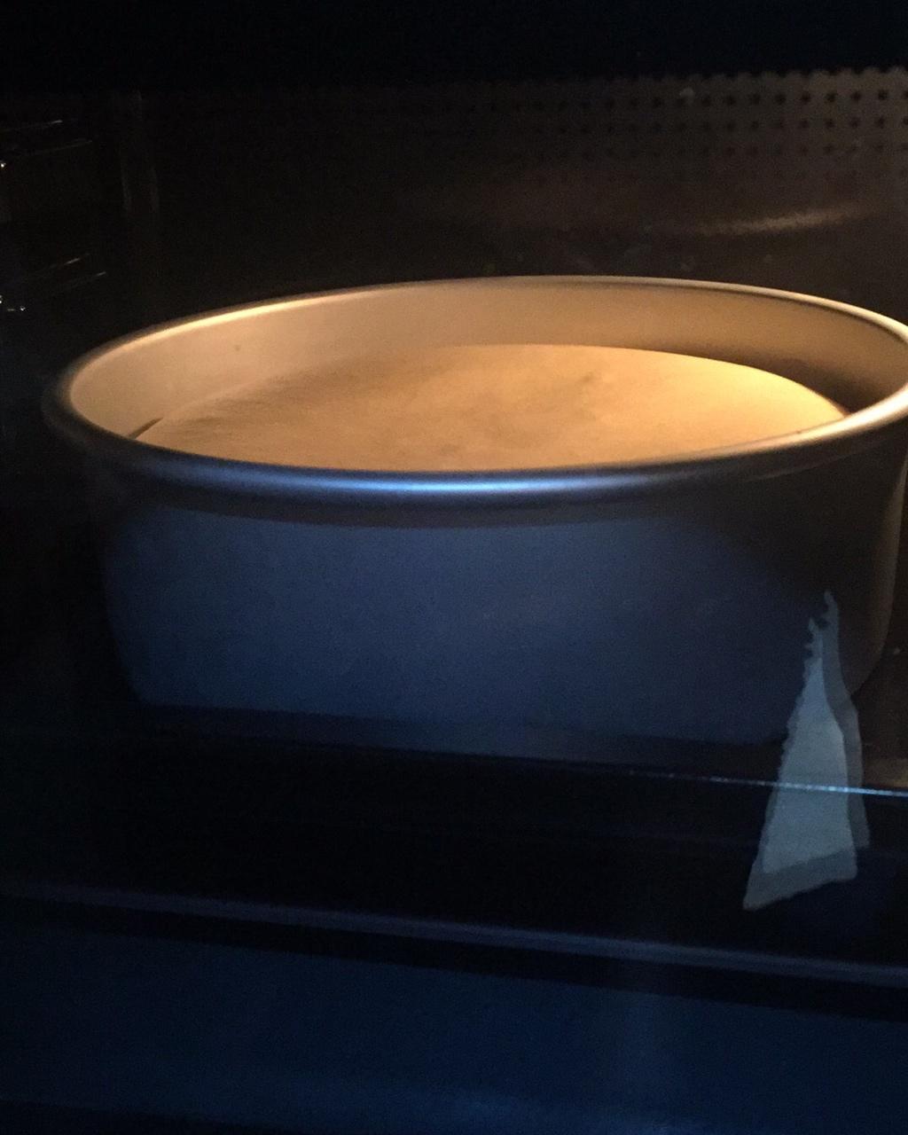 烤箱做蛋糕（戚风蛋糕的做法）