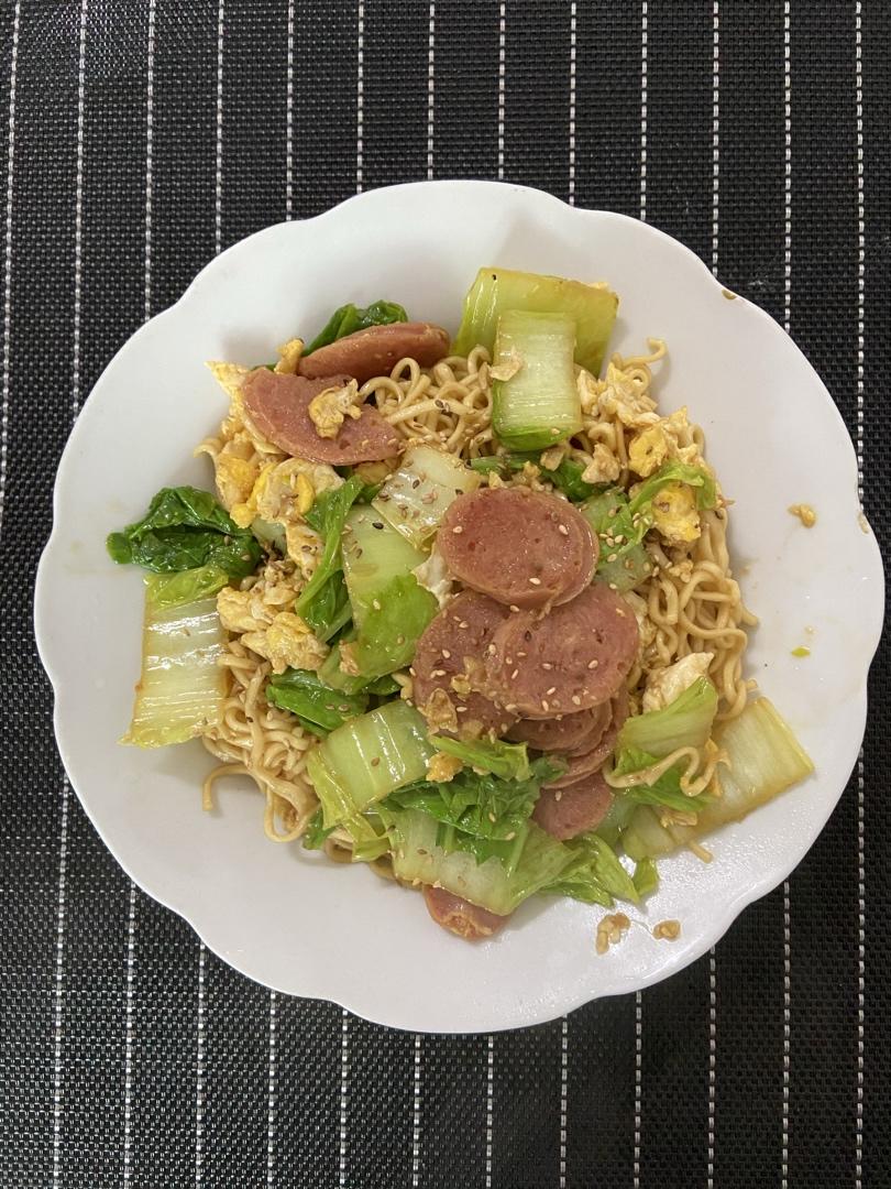 秒杀路边摊的炒方便面