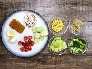 藜麦鸡胸肉沙拉|低卡路里高蛋白的做法 步骤4