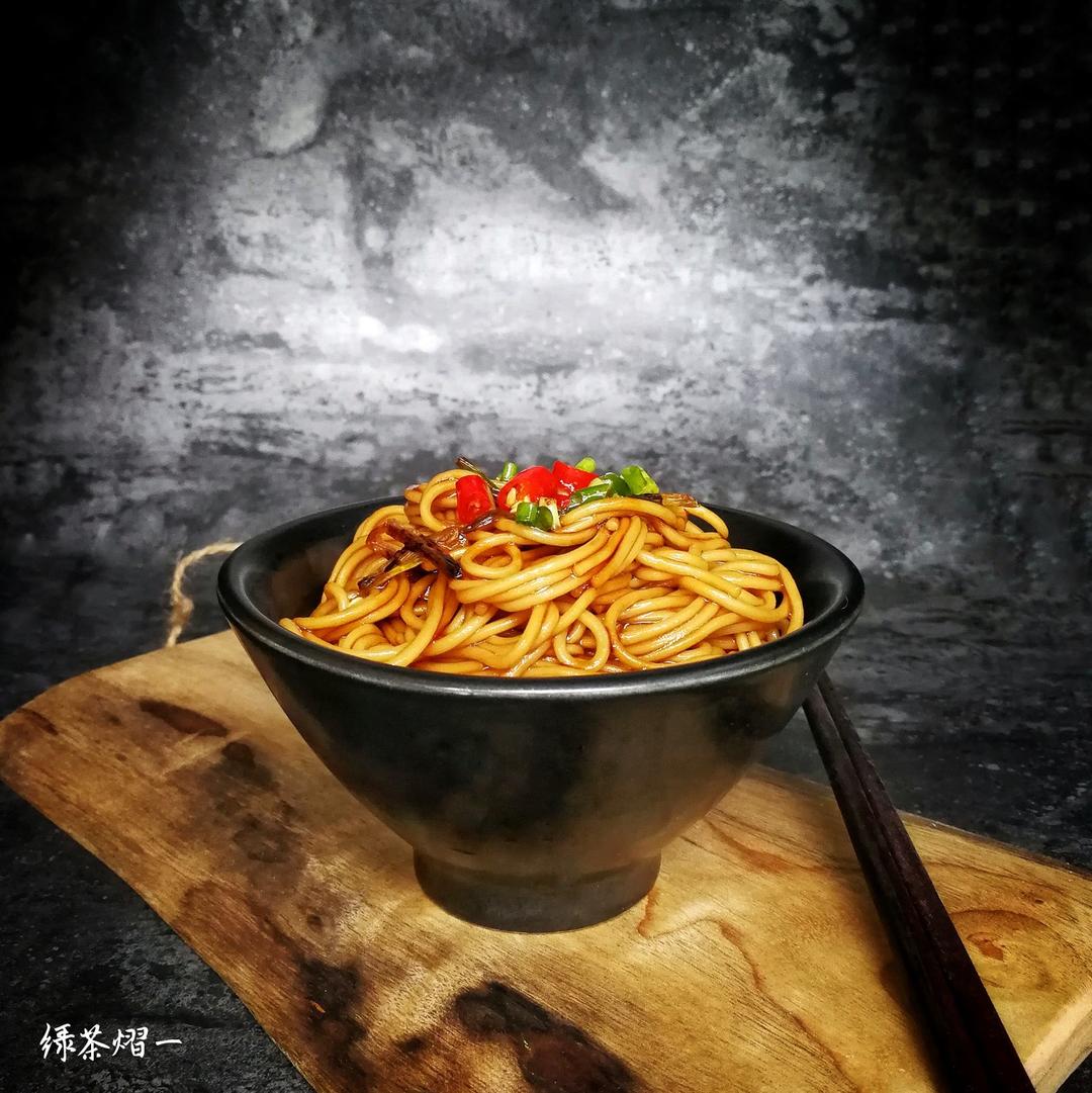 简单好吃的葱油面