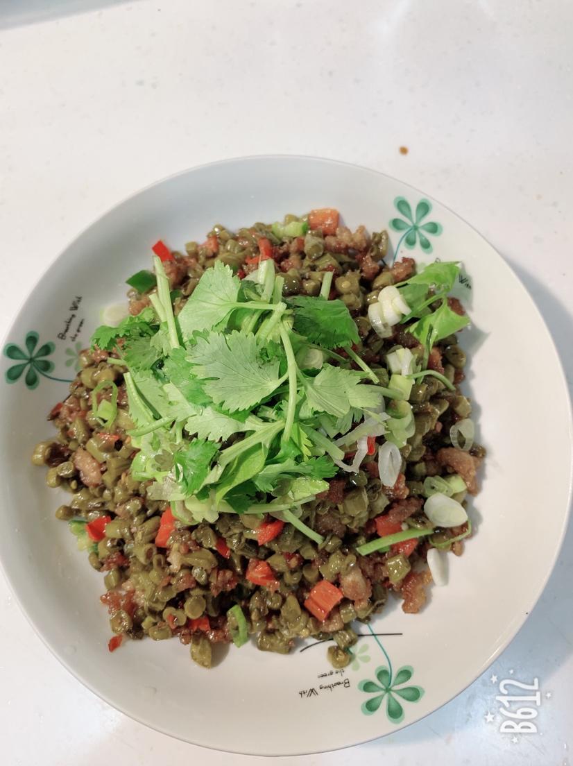 酸豆角炒肉末