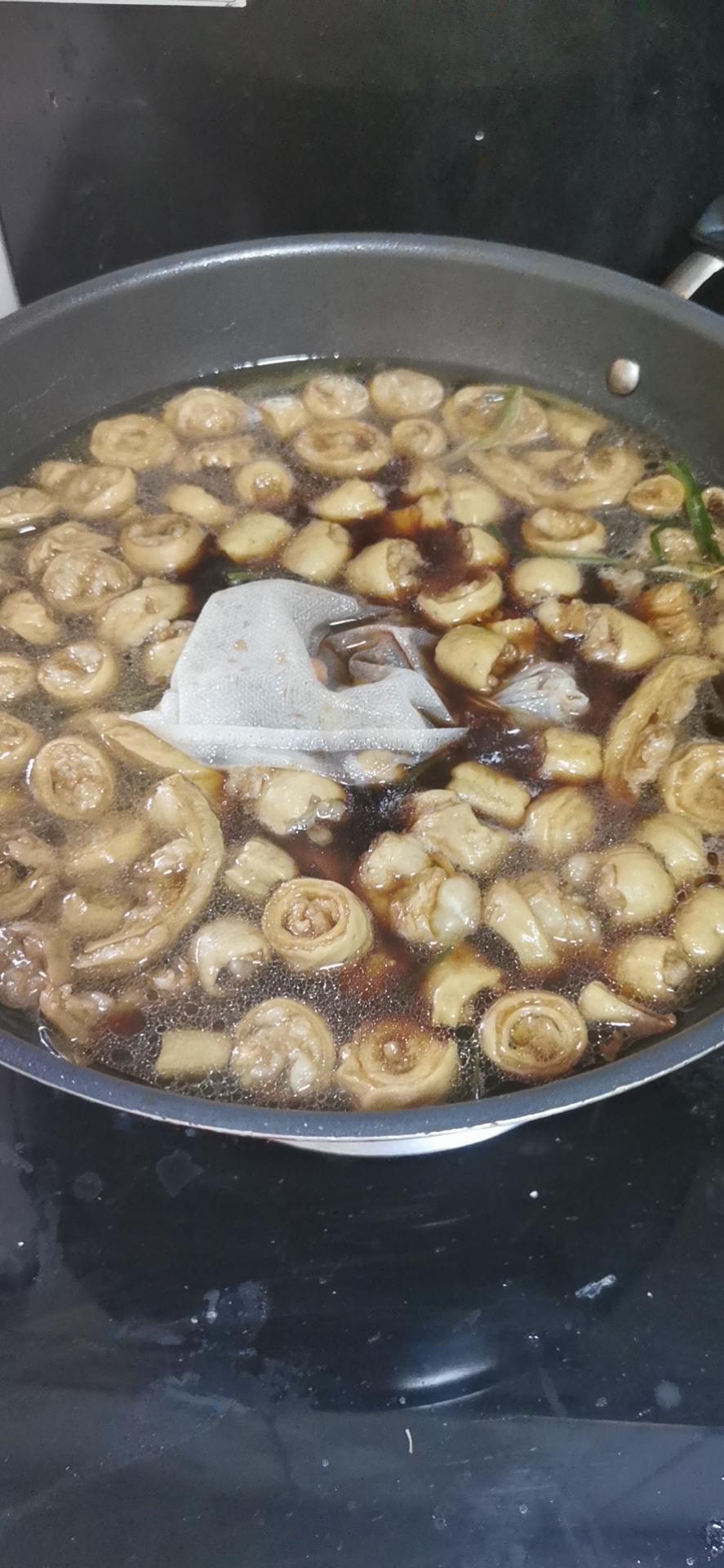红烧卤大肠头