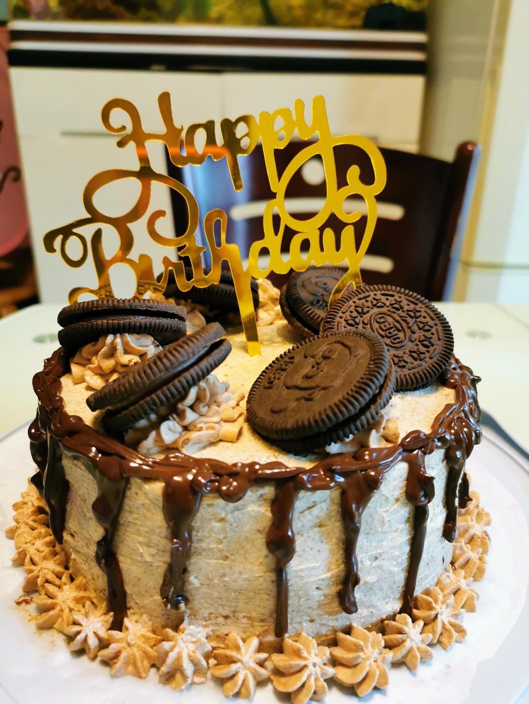 私房烘焙｜奥利奥淋面生日蛋糕