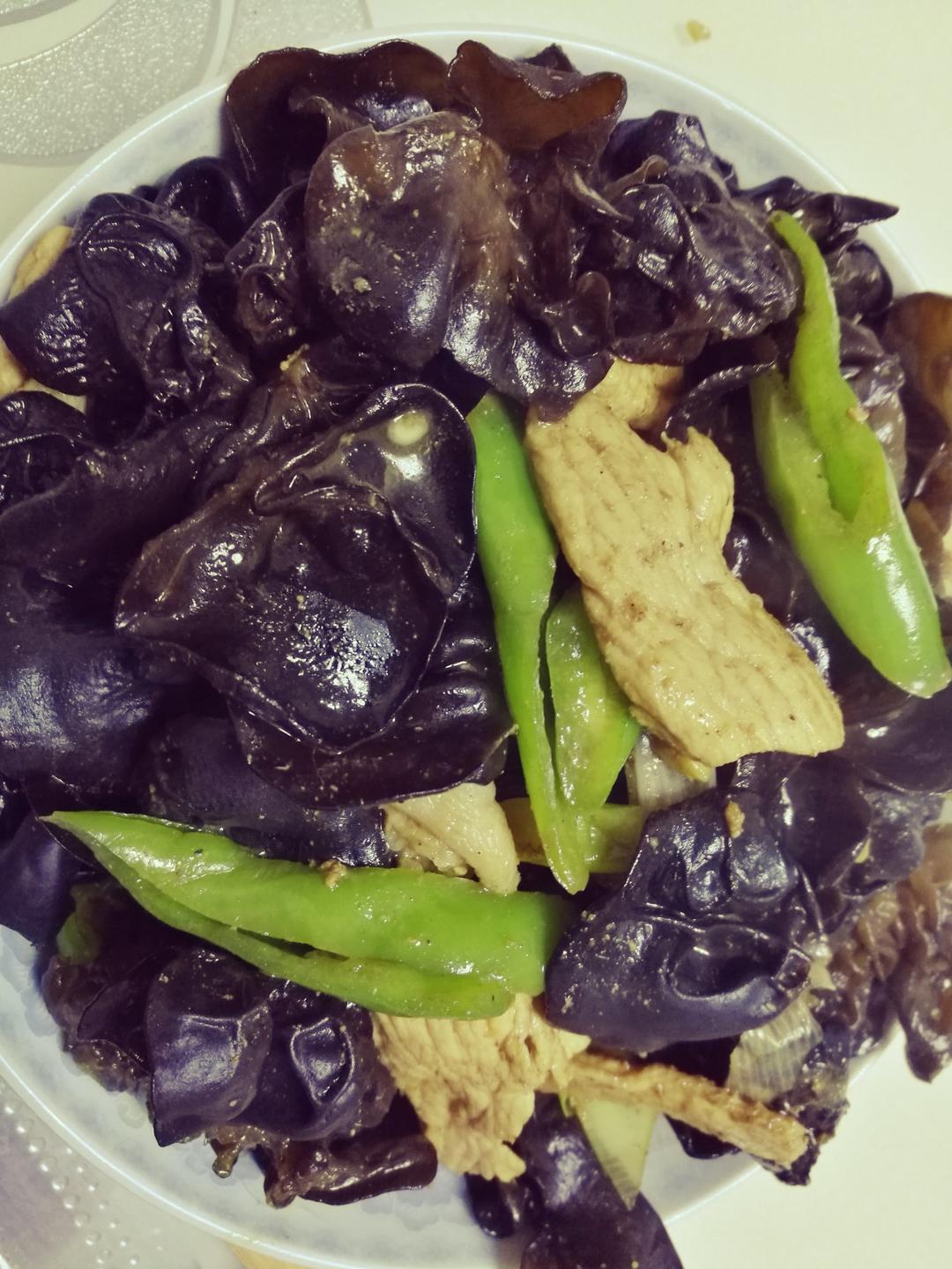 木耳炒肉