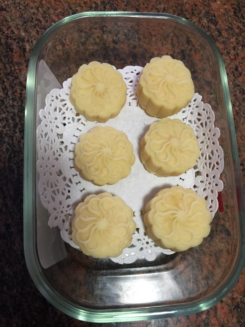 入口即溶 | 细腻丝滑奶香绿豆糕(红豆馅)