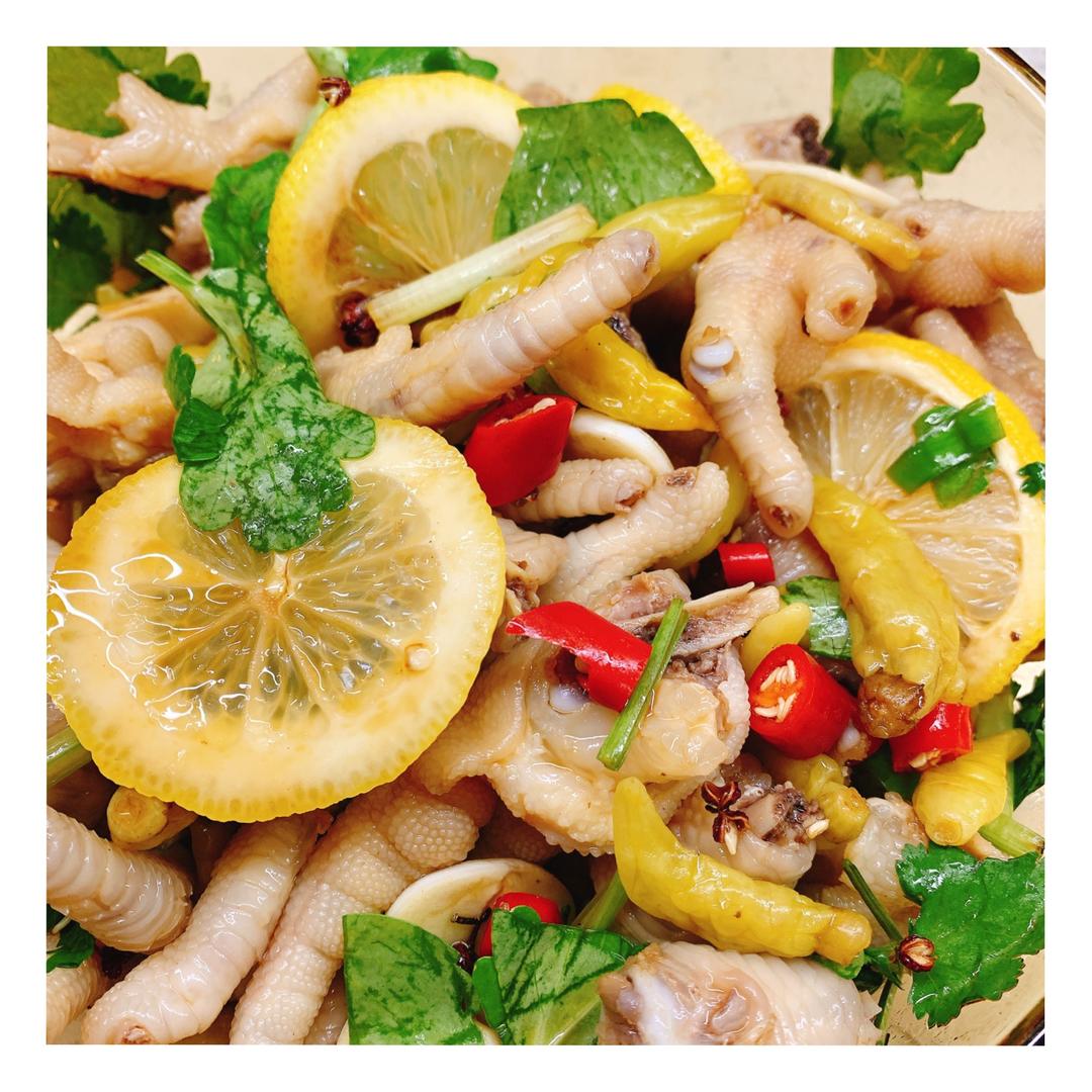 🍋柠檬泡凤爪，😋隔着屏幕口水都流下来啦的做法