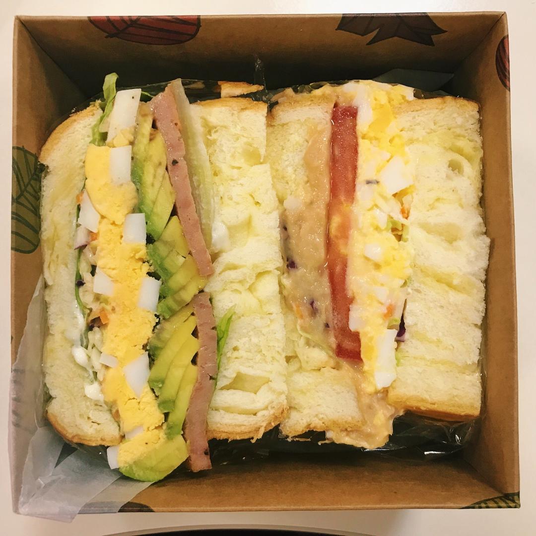 如何做超厚的沼三明治~详细tip！牛油果鸡蛋午餐肉三明治~