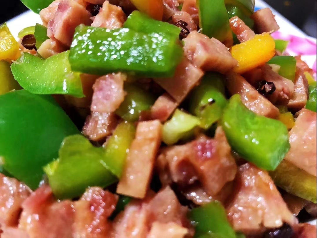 青椒午餐肉