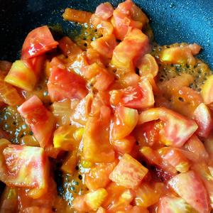 开胃的蕃茄土豆烧牛肉的做法 步骤4