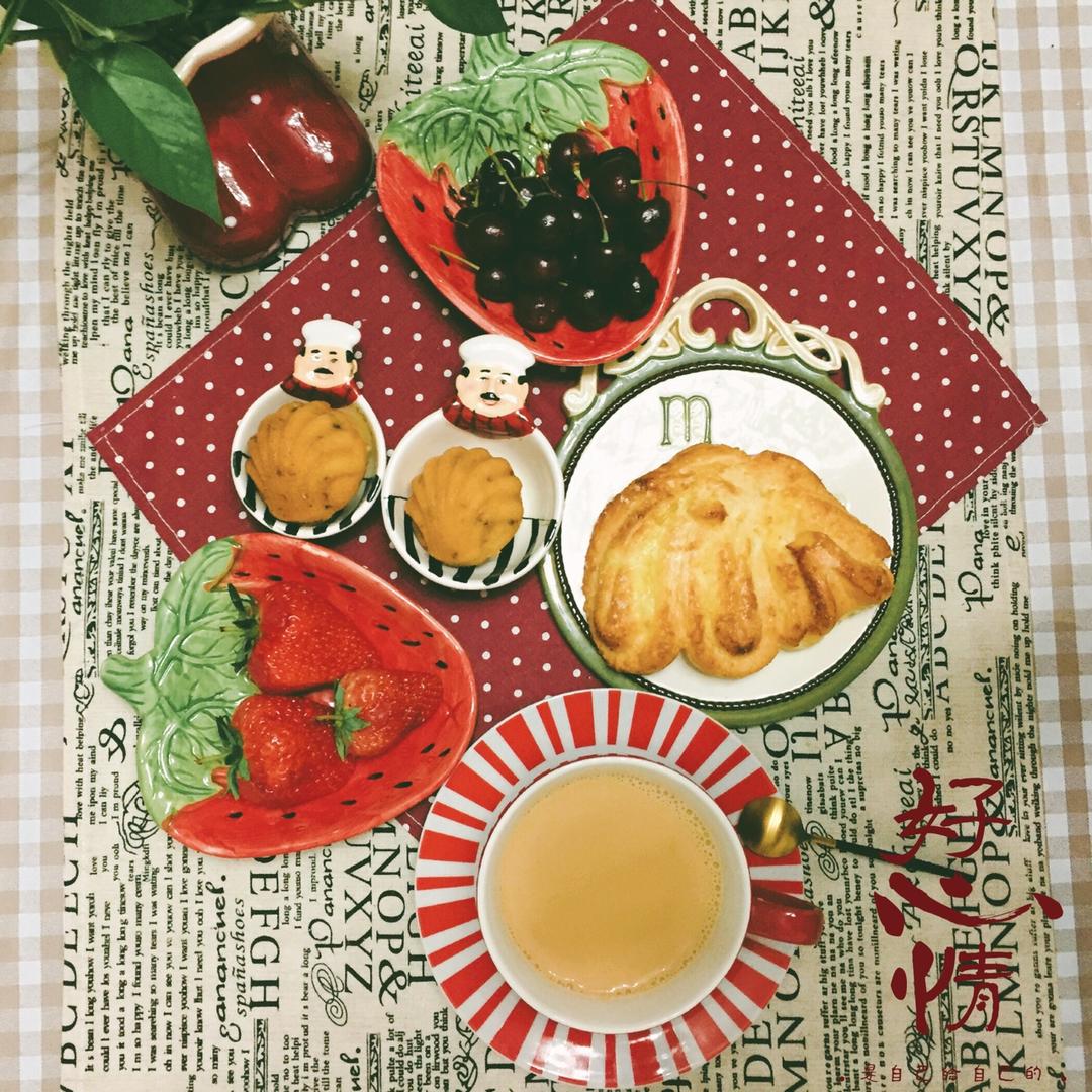 正宗港式丝袜奶茶-史上最强最详细的食谱！新增拉茶视频😍奶香茶靓！