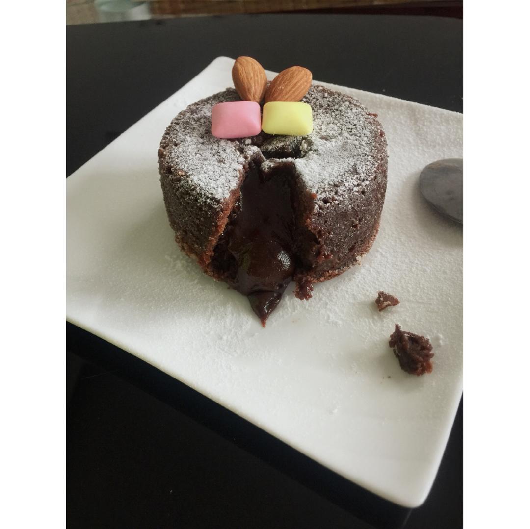 巧克力熔岩蛋糕 Chocolate Molten Lava Cake