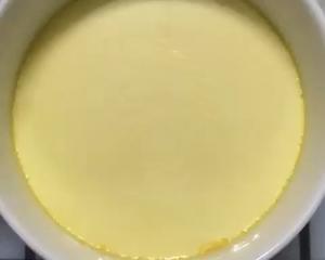 富有弹性的牛奶鸡蛋羹的做法 步骤6