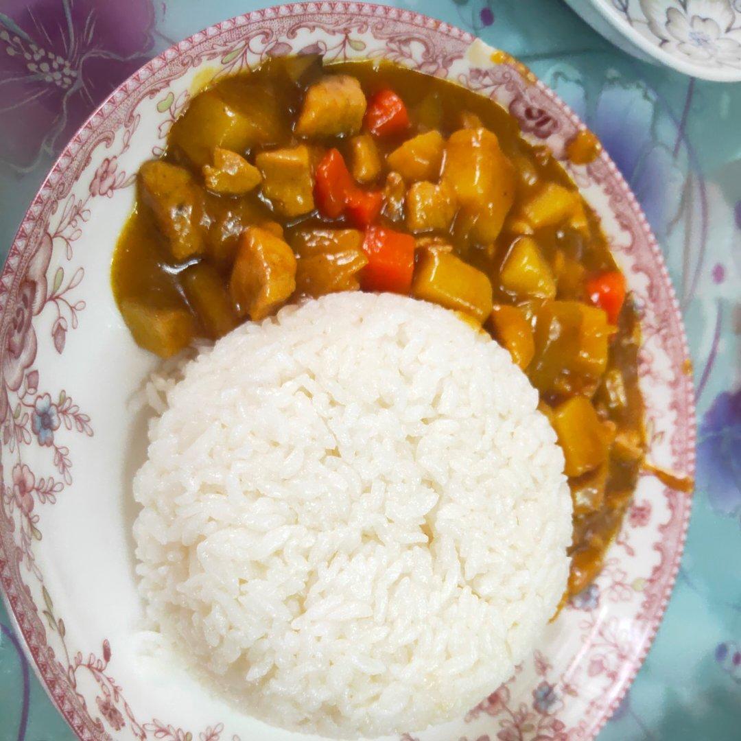 土豆咖喱鸡肉