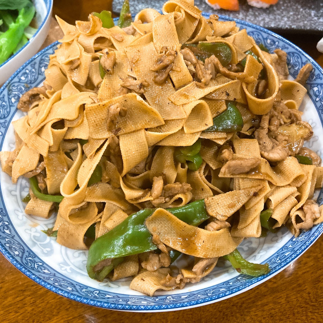 d_eng做的青椒肉丝千张小炒