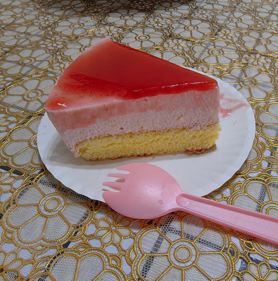草莓酸奶慕斯蛋糕 Erdbeer-Joghurt-Torte