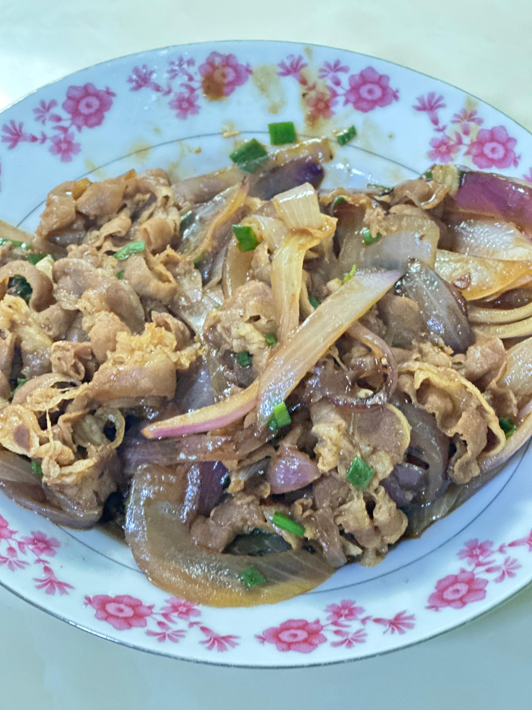 好吃到舔盘的秘制洋葱炒肥牛卷！拌饭巨香