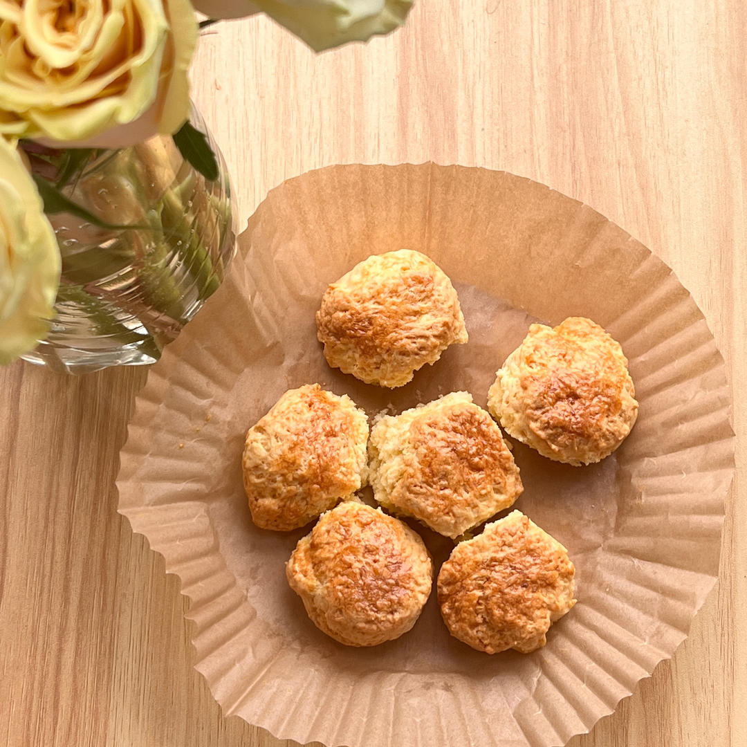 一定要尝试！爆炸好吃的！淡奶司康！【空气炸锅司康】