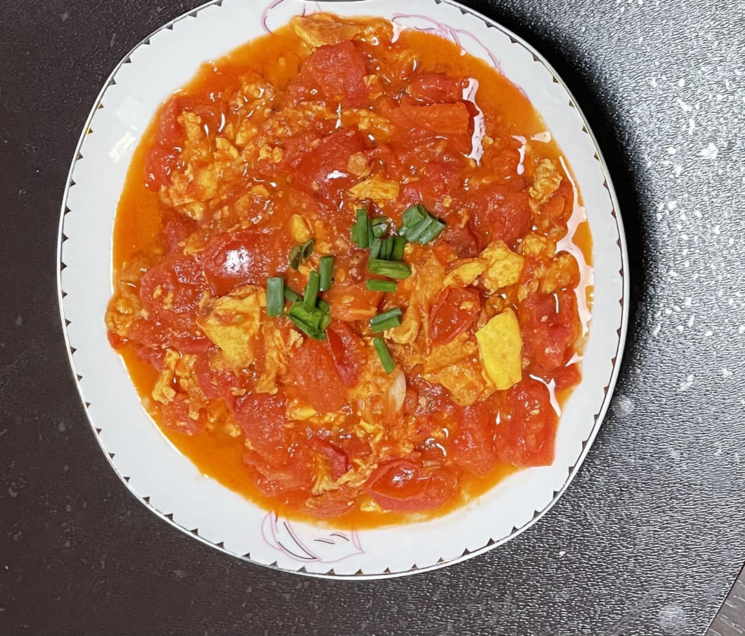 番茄炒鸡蛋（超浓的番茄味）