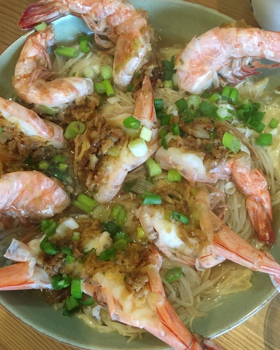 虾最美味的吃法必须是这个——蒜蓉蒸虾（多动图，孔瑶的食谱）