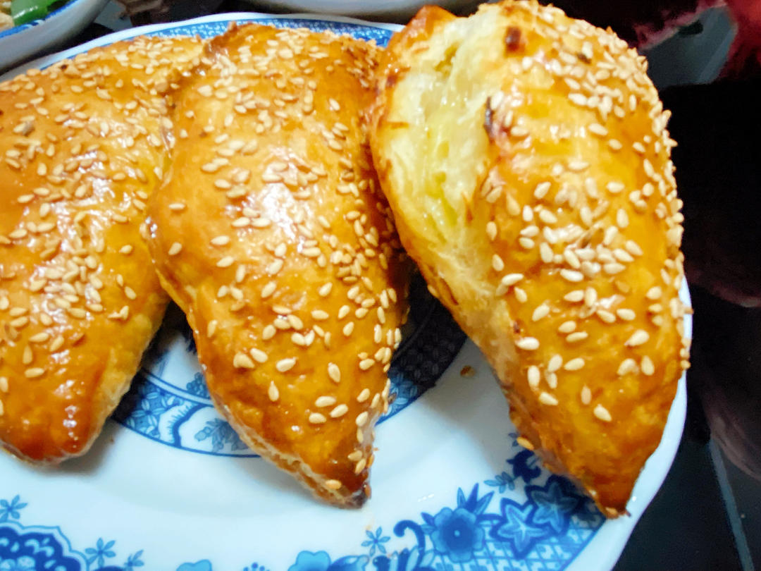 爆好吃的榴莲酥-自制酥皮|层层开酥|奶香十足