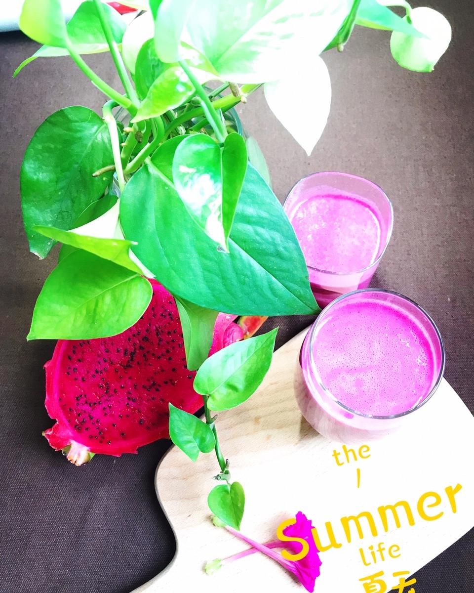 #无分层不夏日#雪焱焱-- 火龙果奶昔
