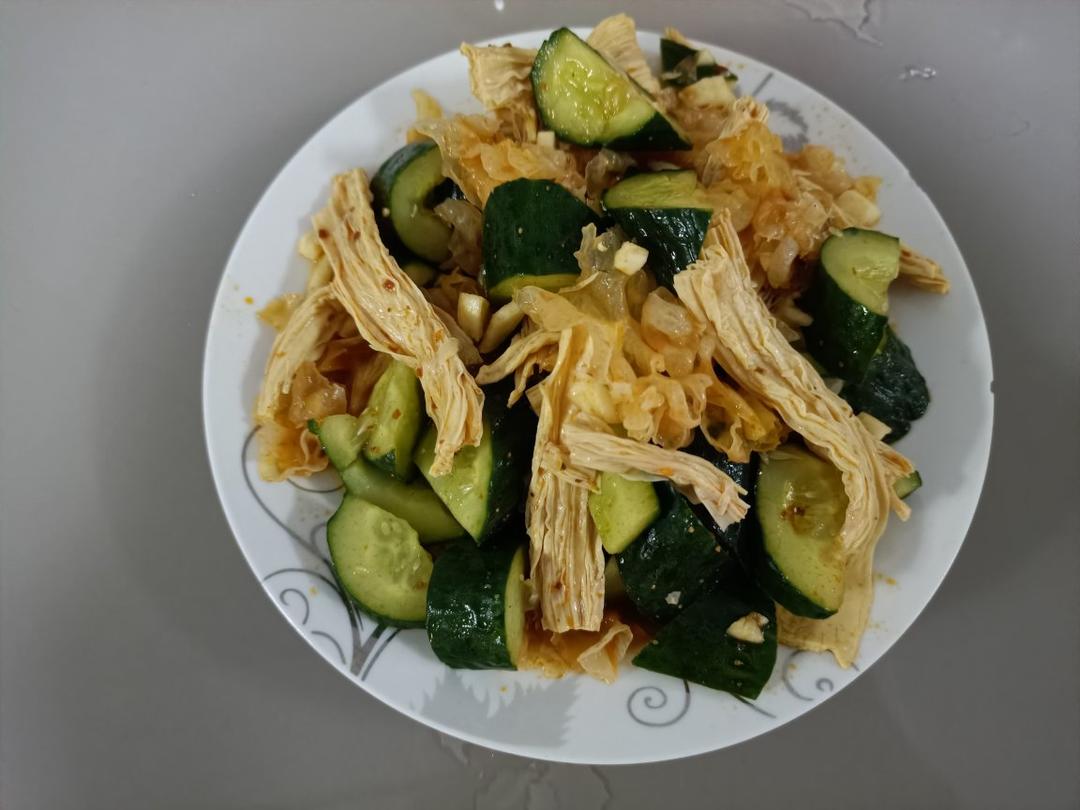凉拌黄瓜腐竹