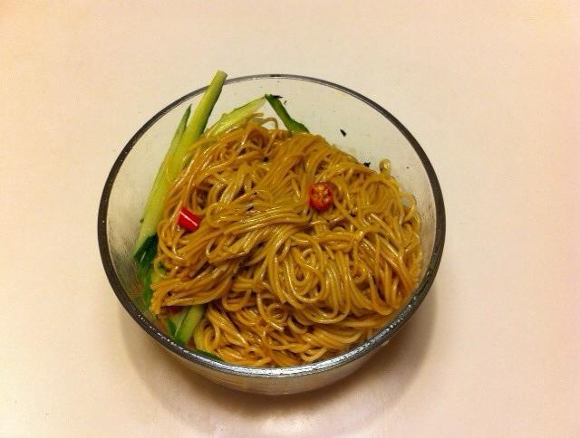 改良版葱油面的做法