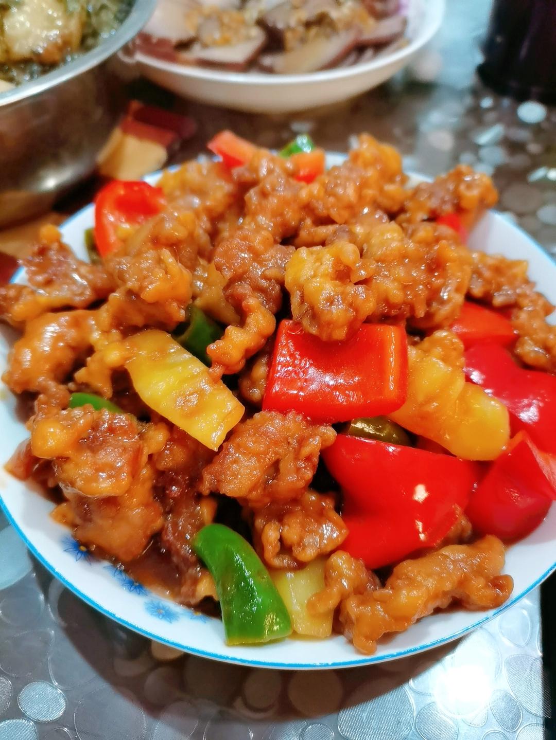 菠萝咕咾肉，咬一口不老的灵魂