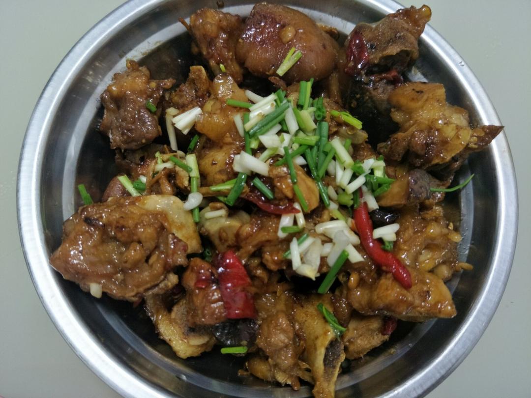 美味的家常菜：红烧猪蹄