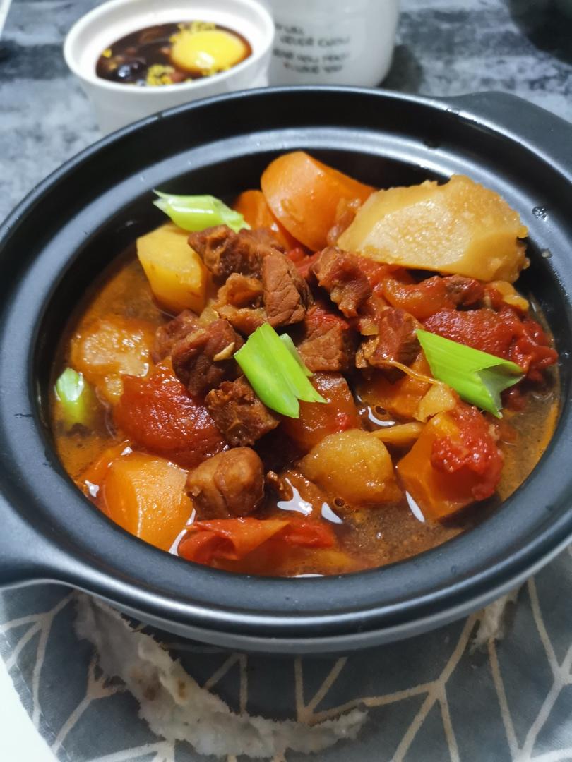 番茄土豆炖牛腩