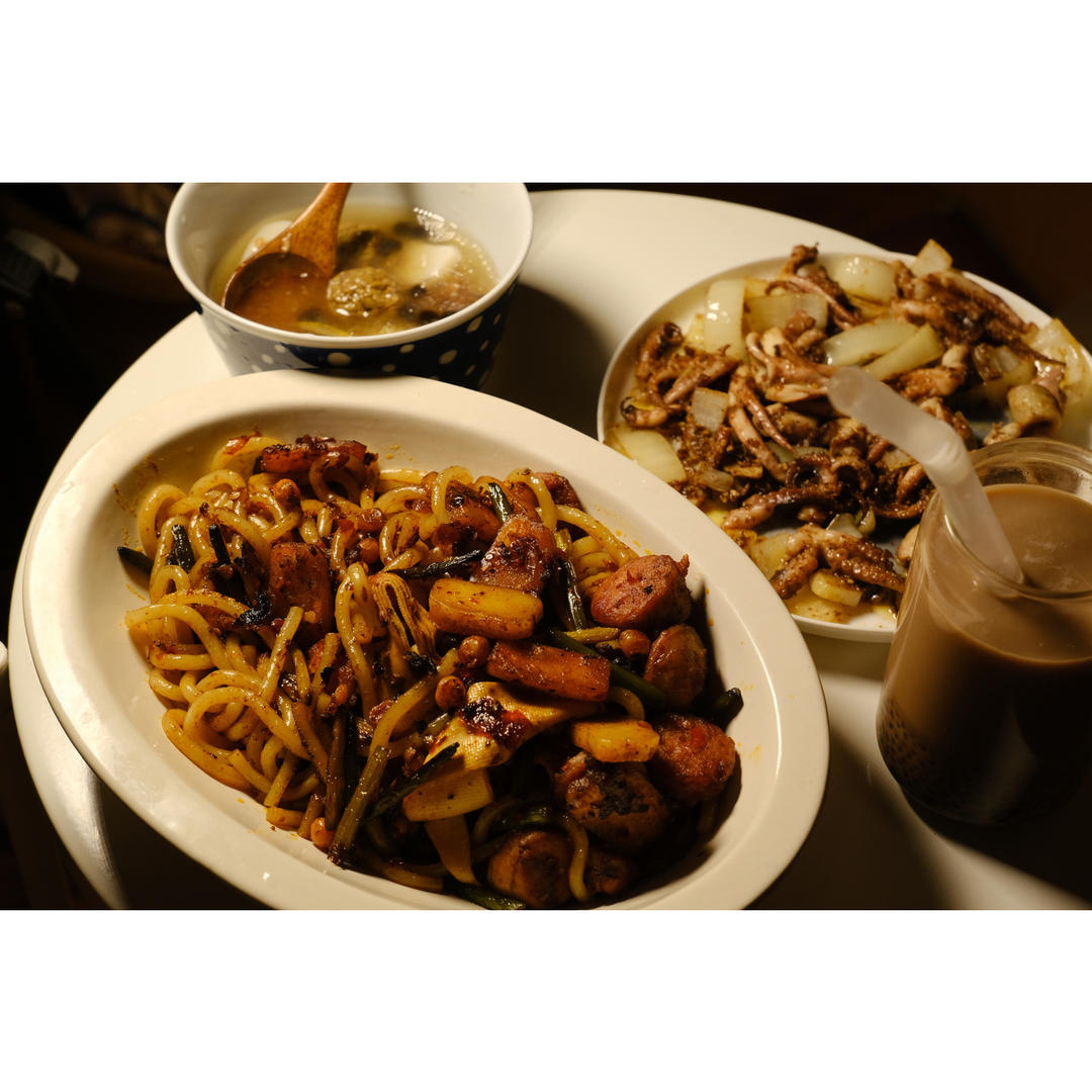 忙里偷闲吃饭饭