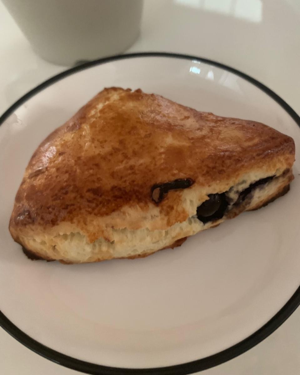 爆浆蓝莓司康Blueberry Explosion Scone