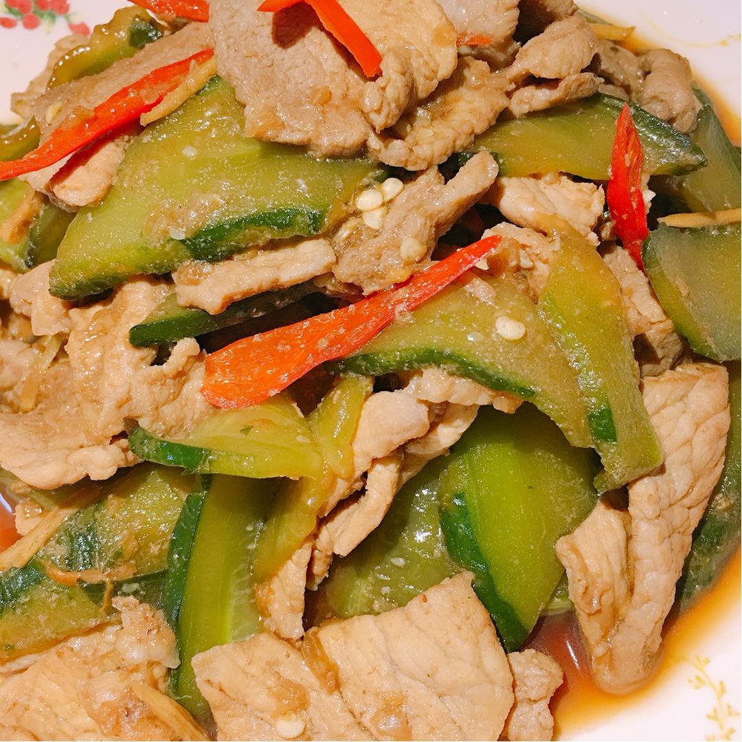 快手🥒黄瓜炒肉