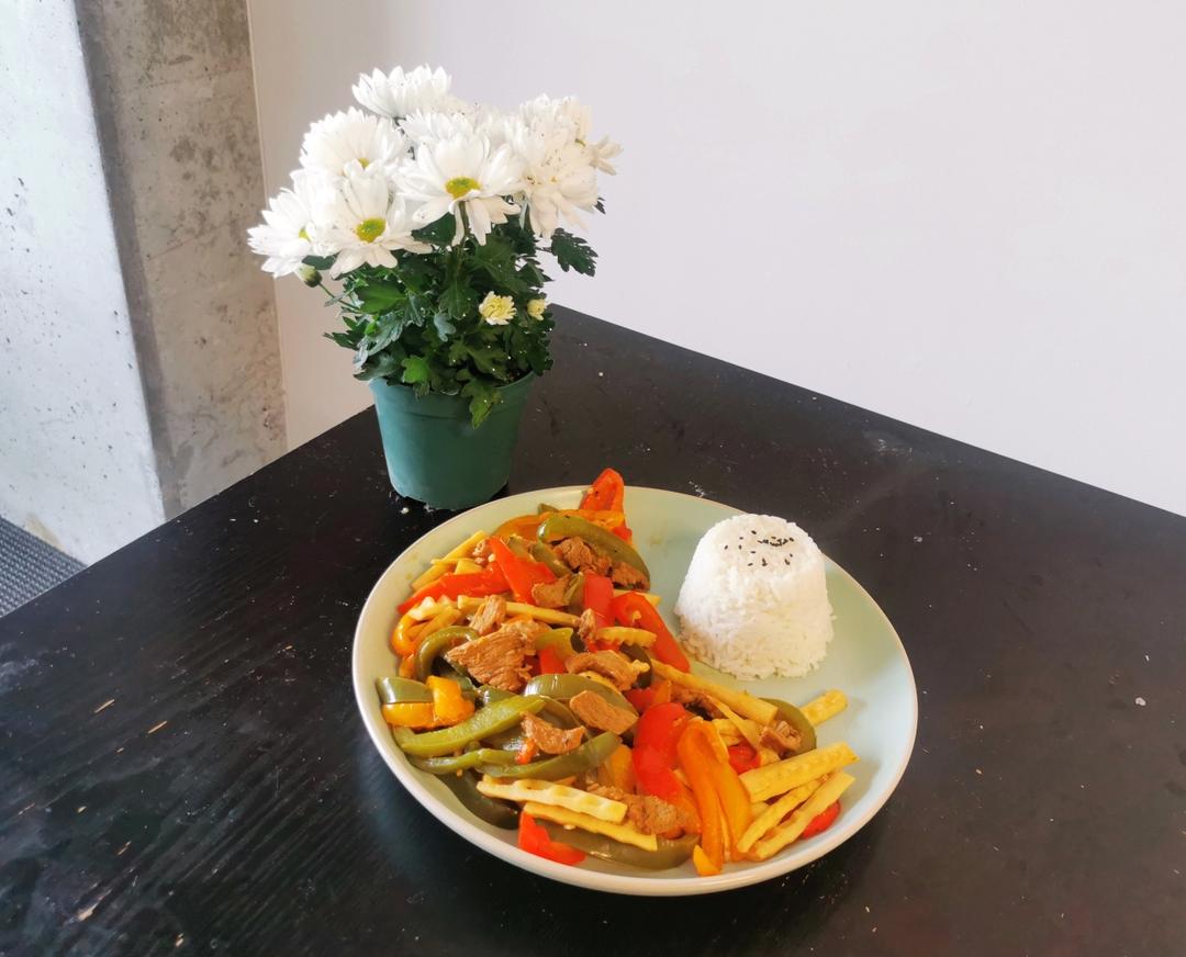 双椒竹笋炒肉丝