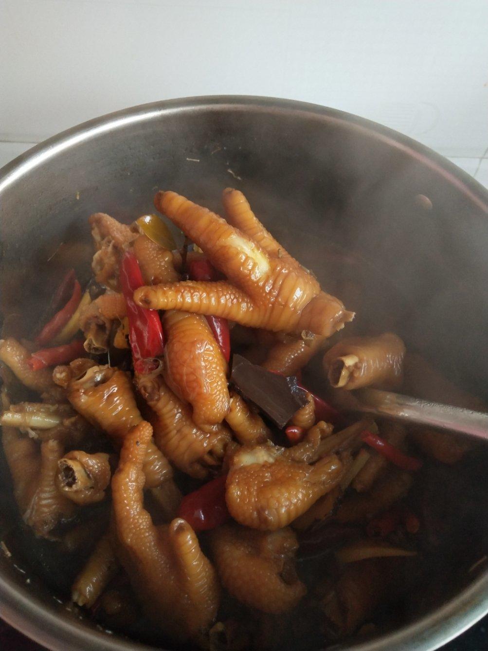 香辣卤鸡爪
