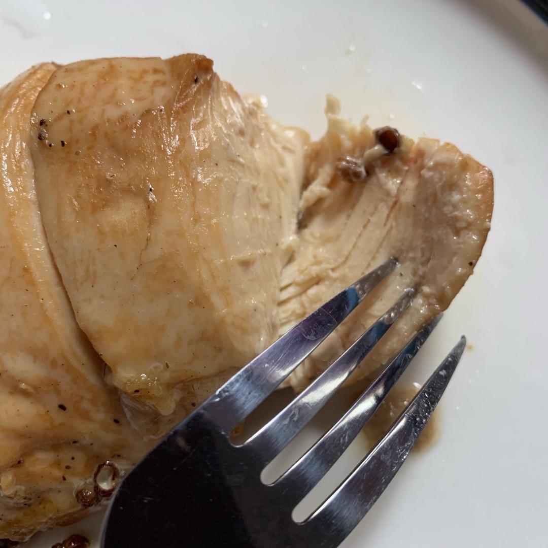 宇宙女孩儿做的烤箱版鸡胸肉