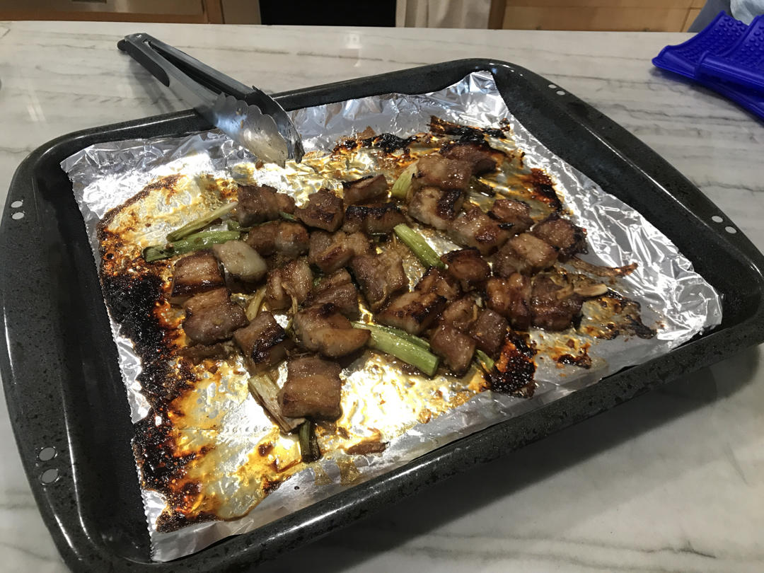 五花肉别再炒了，这样烤一烤，秒杀隔壁烧烤摊