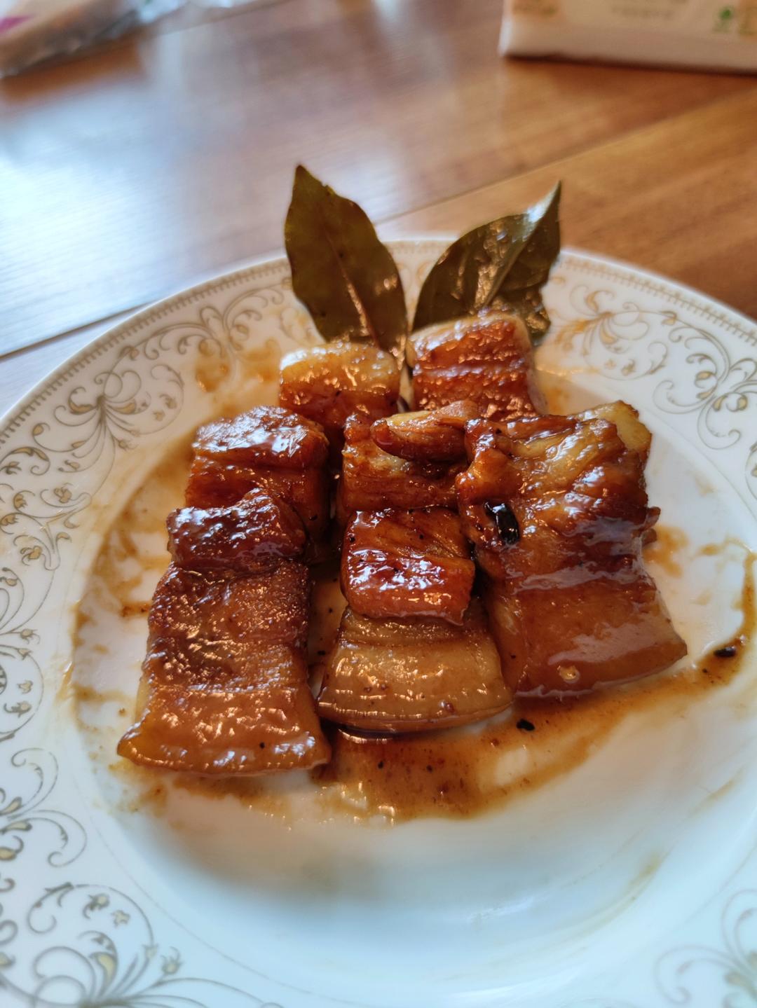 厨师长教你：“红烧肉”的家常做法，肉香四溢肥而不腻