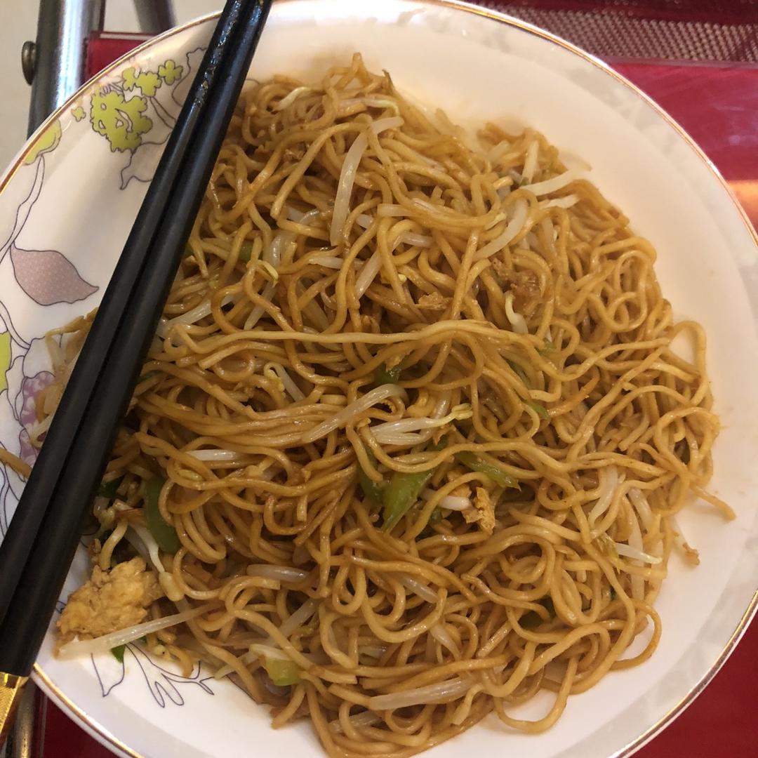 好吃的鸡蛋炒面