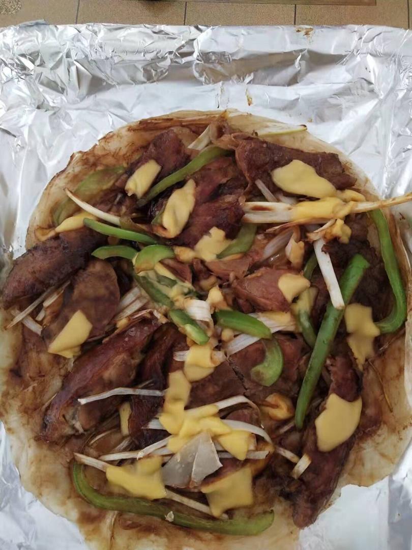 手抓饼烤鸭披萨