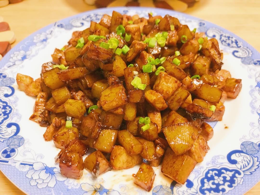 一道怎么做都好吃的干煎土豆鸡丁（红烧，咖喱，椒盐，孜然）